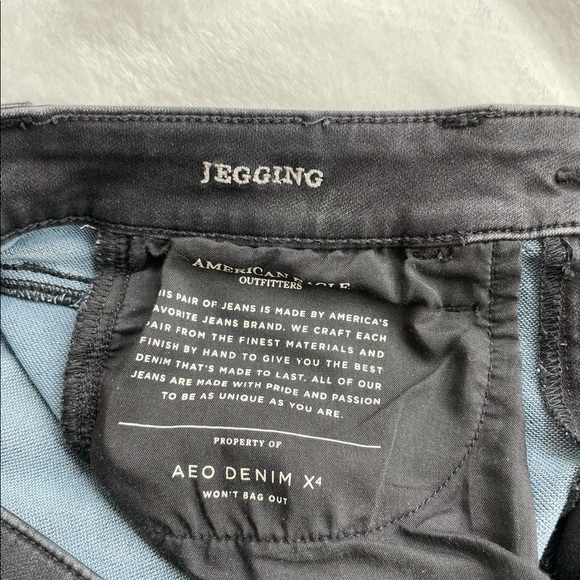Black American Eagle Jeggings - Picture 3 of 4